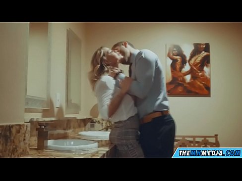 ❤️ Kui rinnakas blondiin võrgutab sind avalikus tualettruumis ❤❌ Pornovideo at porn et.javarchive.top ❌️❤